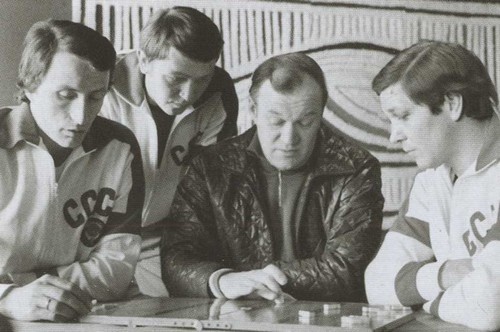 Иллюстрация к книге — Гвардия советского футбола [i_025.jpg]