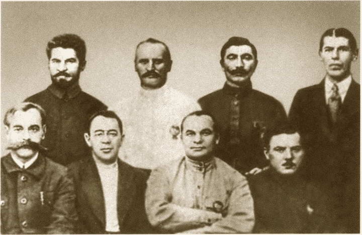 Иллюстрация к книге — Мерецков [i_012.jpg]