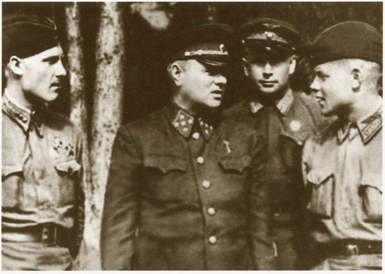 Иллюстрация к книге — Мерецков [i_054.jpg]