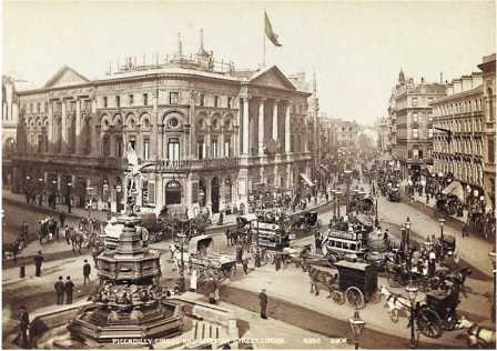 Иллюстрация к книге — Шерлок Холмс. Человек, который никогда не жил и поэтому никогда не умрет [i_015.jpg]