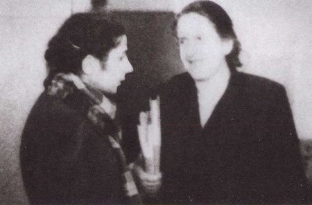 Иллюстрация к книге — Андрей Вознесенский [i_011.jpg]