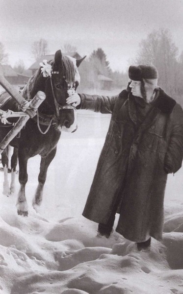 Иллюстрация к книге — Андрей Вознесенский [i_036.jpg]