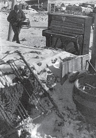 Иллюстрация к книге — Моя свекровь Рахиль, отец и другие... [_32.jpg]