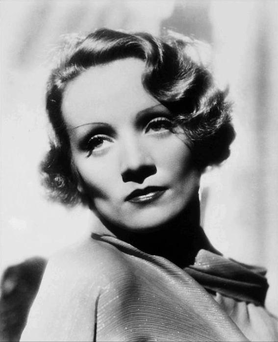 Иллюстрация к книге — Американская разведка против Гитлера [i_008.jpg]