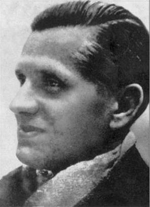 Иллюстрация к книге — Американская разведка против Гитлера [i_010.jpg]