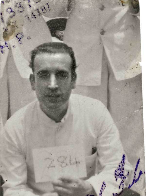 Иллюстрация к книге — The Beatles. Единственная на свете авторизованная биография [i_044.jpg]