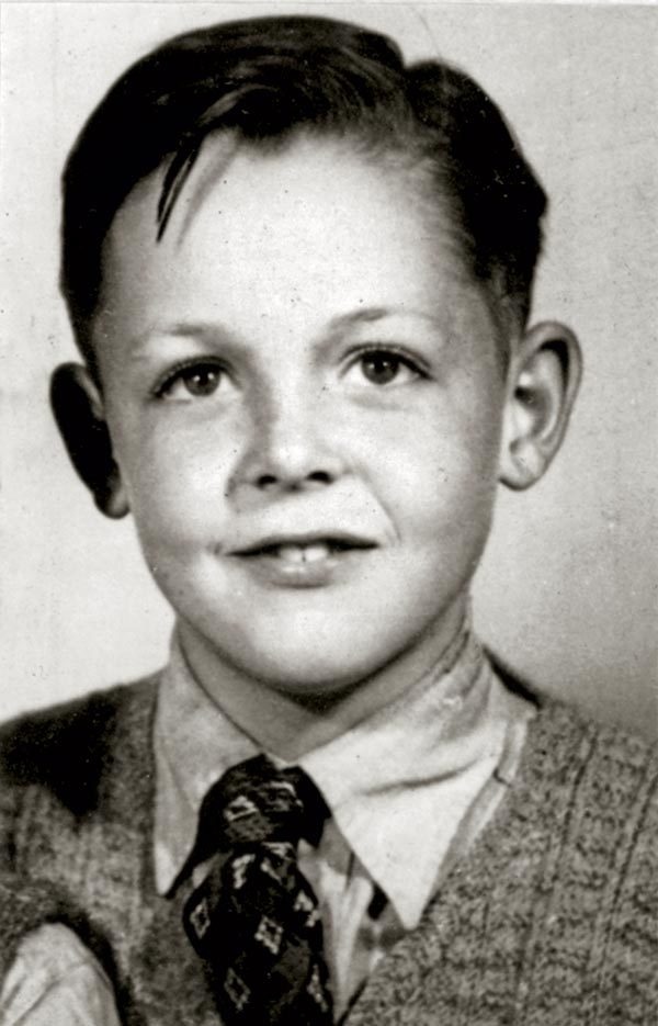 Иллюстрация к книге — The Beatles. Единственная на свете авторизованная биография [i_046.jpg]