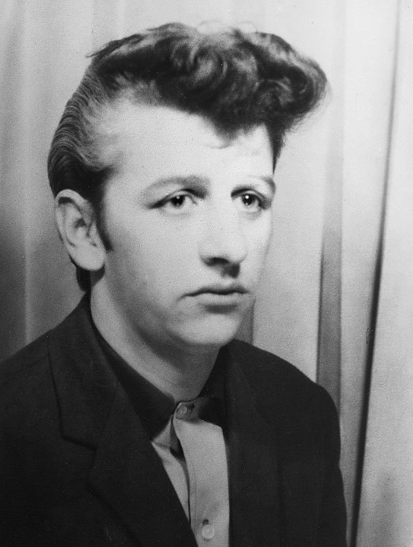 Иллюстрация к книге — The Beatles. Единственная на свете авторизованная биография [i_059.jpg]