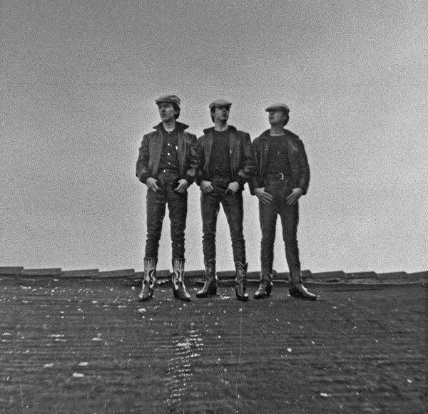 Иллюстрация к книге — The Beatles. Единственная на свете авторизованная биография [i_066.jpg]