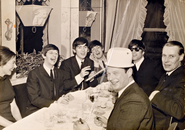 Иллюстрация к книге — The Beatles. Единственная на свете авторизованная биография [i_077.jpg]