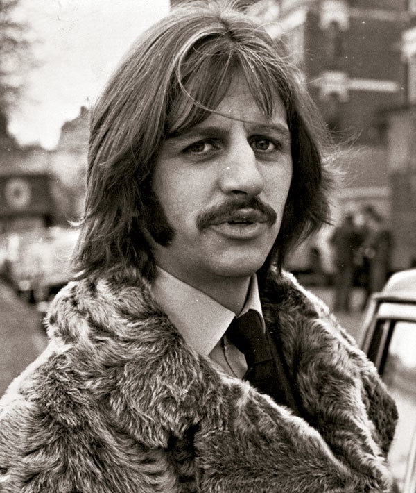 Иллюстрация к книге — The Beatles. Единственная на свете авторизованная биография [i_083.jpg]