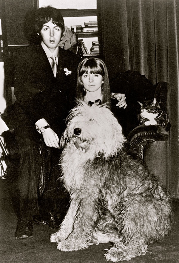 Иллюстрация к книге — The Beatles. Единственная на свете авторизованная биография [i_091.jpg]