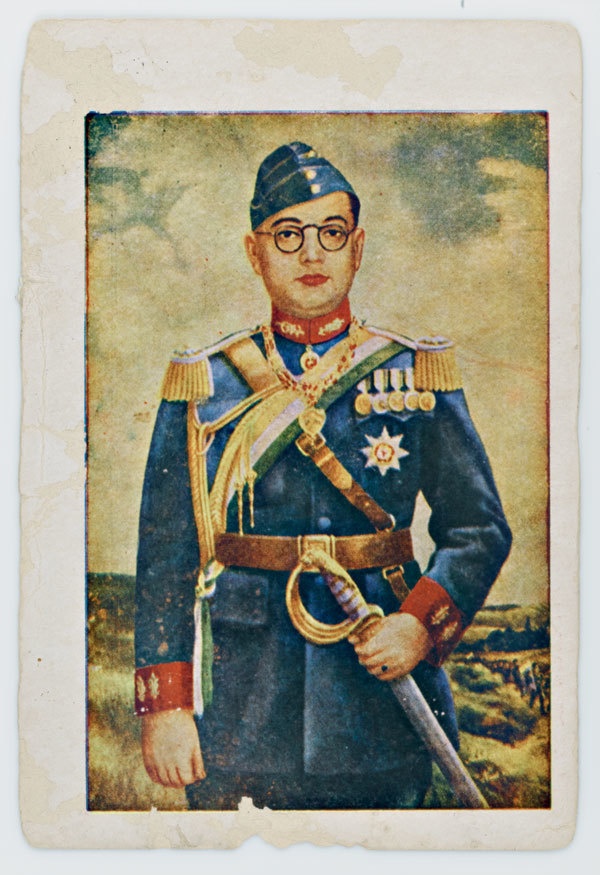 Иллюстрация к книге — The Beatles. Единственная на свете авторизованная биография [i_094.jpg]