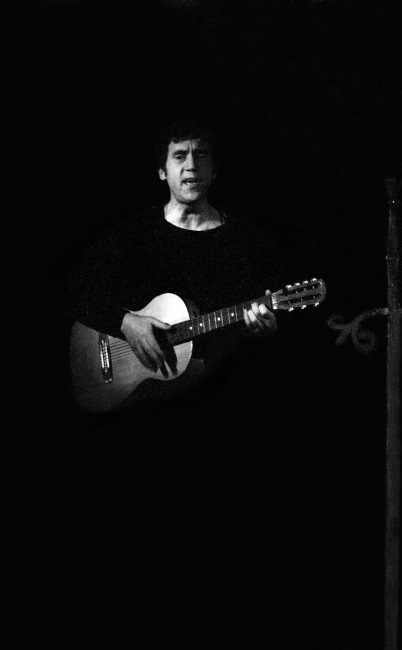 Иллюстрация к книге — Пальто с хлястиком [i_022.jpg]