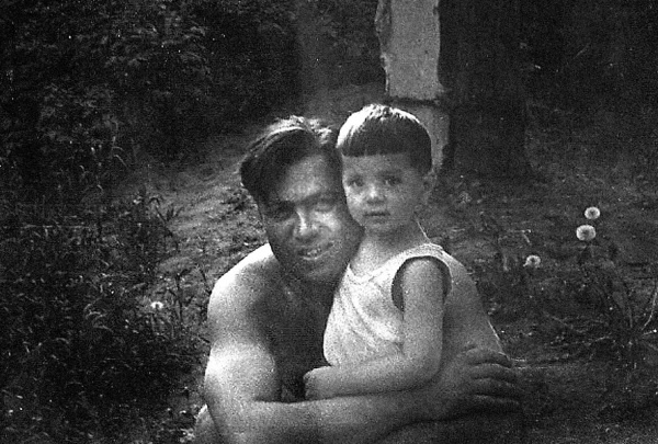 Иллюстрация к книге — Пальто с хлястиком [i_025.jpg]