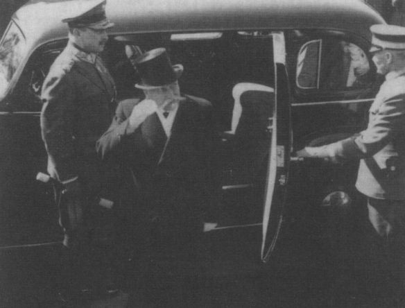 Иллюстрация к книге — Маннергейм [i_055.jpg]