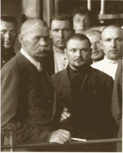 Иллюстрация к книге — Жданов [i_024.jpg]