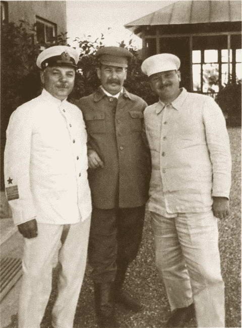 Иллюстрация к книге — Жданов [i_030.jpg]