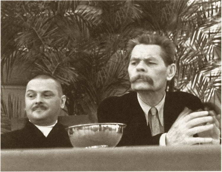 Иллюстрация к книге — Жданов [i_031.jpg]