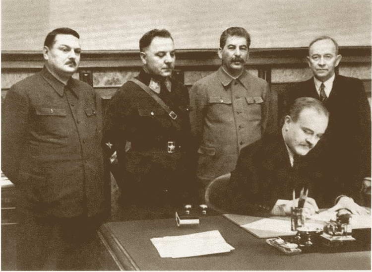 Иллюстрация к книге — Жданов [i_052.jpg]