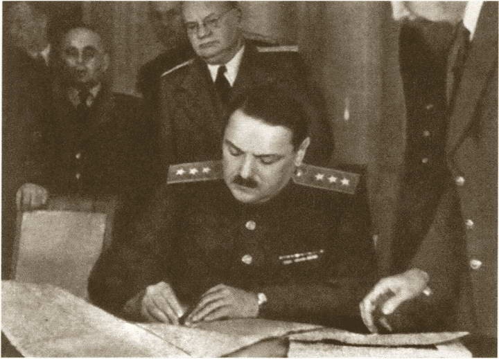 Иллюстрация к книге — Жданов [i_061.jpg]