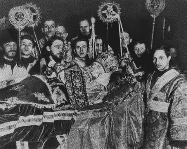 Иллюстрация к книге — Патриарх Тихон [i_048.jpg]