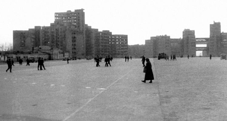 Иллюстрация к книге — &quot;Будь проклят Сталинград!&quot; Вермахт в аду [i_001.jpg]