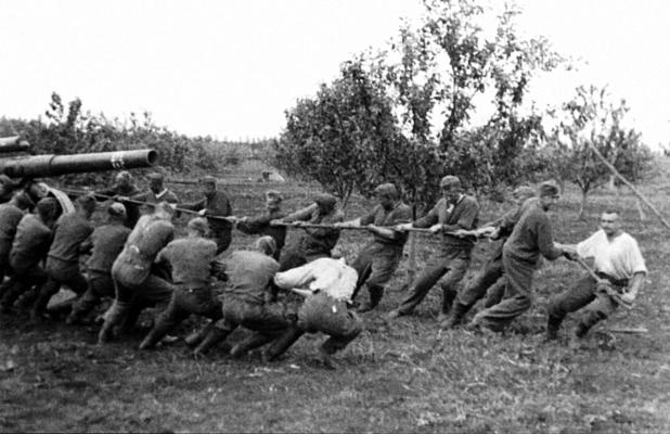 Иллюстрация к книге — &quot;Будь проклят Сталинград!&quot; Вермахт в аду [i_057.jpg]