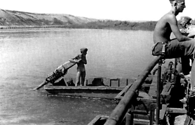 Иллюстрация к книге — &quot;Будь проклят Сталинград!&quot; Вермахт в аду [i_103.jpg]