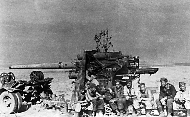 Иллюстрация к книге — &quot;Будь проклят Сталинград!&quot; Вермахт в аду [i_108.jpg]