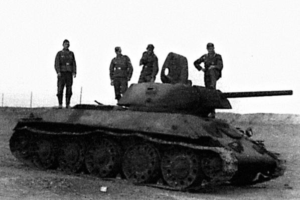 Иллюстрация к книге — &quot;Будь проклят Сталинград!&quot; Вермахт в аду [i_109.jpg]