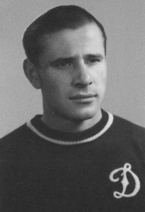 Иллюстрация к книге — Лев Яшин [i_014.jpg]