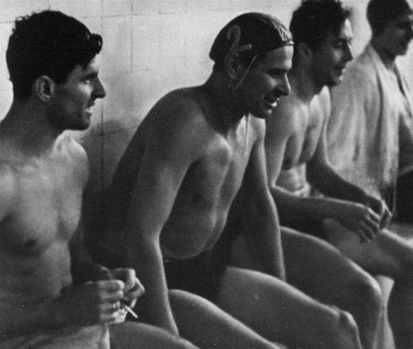 Иллюстрация к книге — Лев Яшин [i_019.jpg]