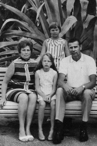 Иллюстрация к книге — Лев Яшин [i_026.jpg]