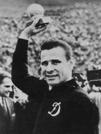 Иллюстрация к книге — Лев Яшин [i_039.jpg]