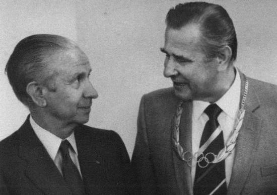 Иллюстрация к книге — Лев Яшин [i_054.jpg]