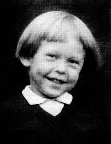 Иллюстрация к книге — По краю бездны. Хроника семейного путешествия по военной России [i_003.jpg]