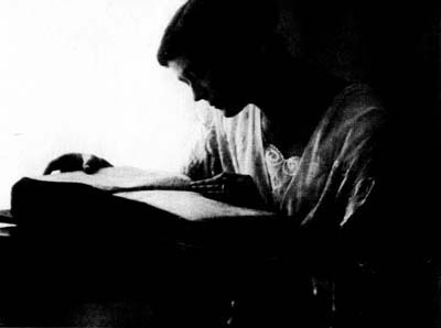 Иллюстрация к книге — По краю бездны. Хроника семейного путешествия по военной России [i_012.jpg]