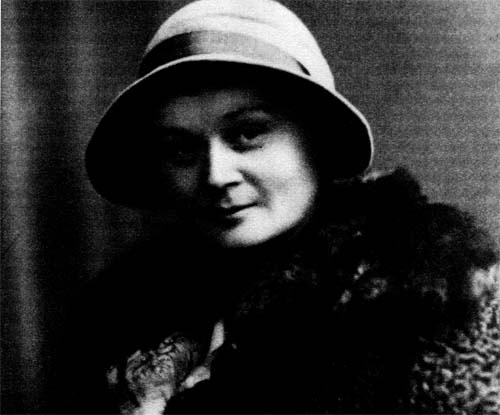 Иллюстрация к книге — По краю бездны. Хроника семейного путешествия по военной России [i_014.jpg]