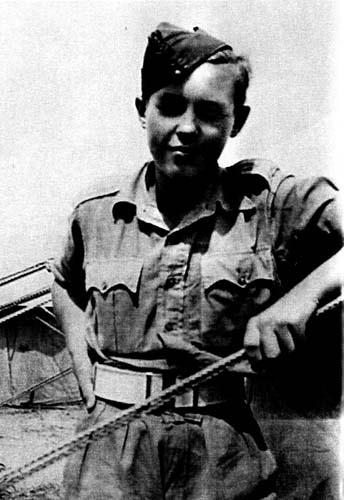 Иллюстрация к книге — По краю бездны. Хроника семейного путешествия по военной России [i_027.jpg]