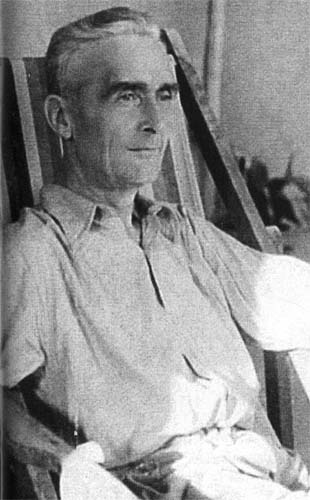 Иллюстрация к книге — По краю бездны. Хроника семейного путешествия по военной России [i_034.jpg]