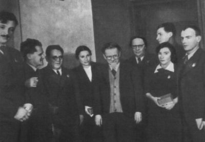 Иллюстрация к книге — Маршак [i_043.jpg]