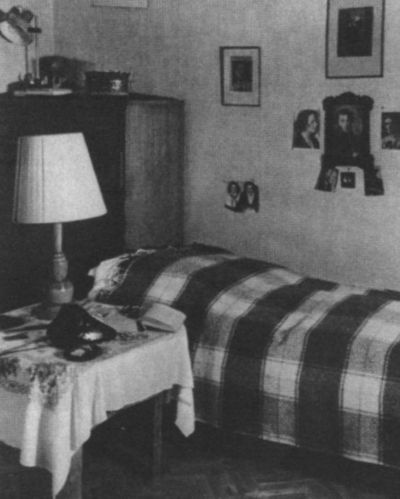 Иллюстрация к книге — Фаина Раневская [_31.jpg]