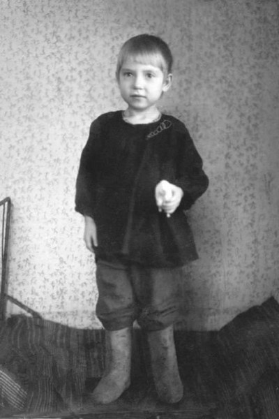 Иллюстрация к книге — Инна Чурикова. Судьба и тема [i_003.jpg]