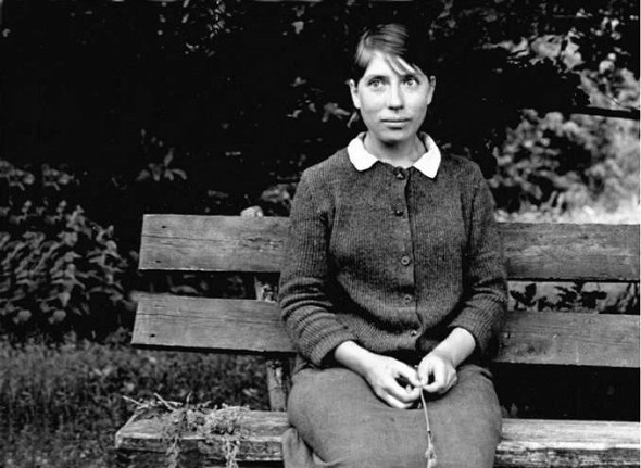 Иллюстрация к книге — Инна Чурикова. Судьба и тема [i_018.jpg]