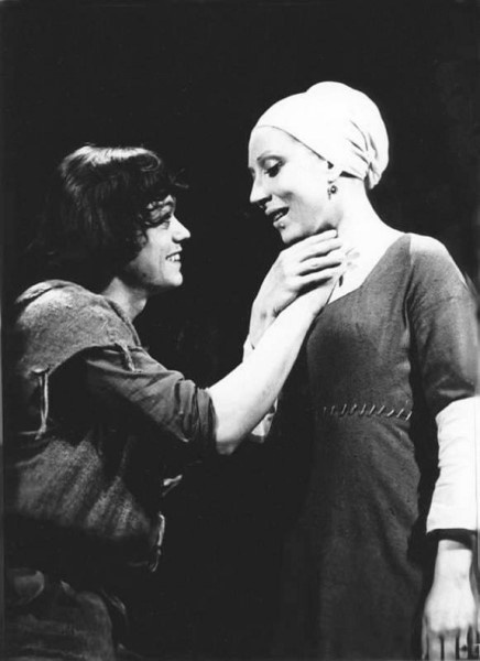 Иллюстрация к книге — Инна Чурикова. Судьба и тема [i_059.jpg]