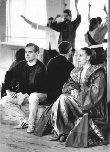 Иллюстрация к книге — Инна Чурикова. Судьба и тема [i_067.jpg]