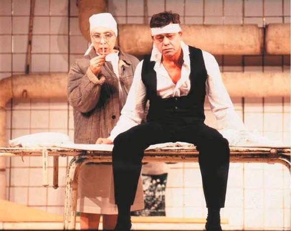 Иллюстрация к книге — Инна Чурикова. Судьба и тема [i_077.jpg]