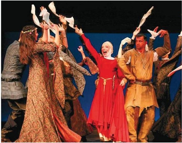 Иллюстрация к книге — Инна Чурикова. Судьба и тема [i_082.jpg]