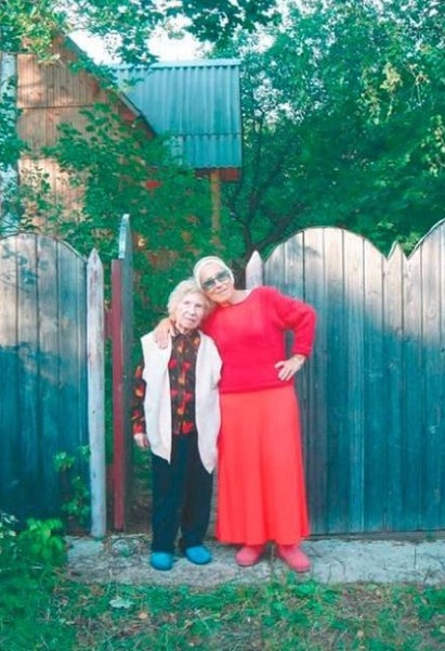 Иллюстрация к книге — Инна Чурикова. Судьба и тема [i_097.jpg]